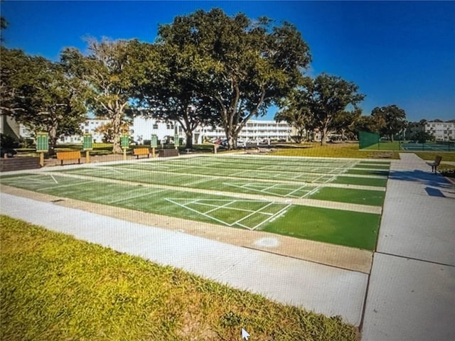 2070 World Parkway Blvd Unit 50, Clearwater, FL 33763 - surrounding community with shuffleboard