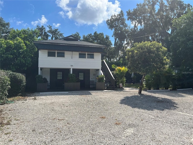 view of front of property