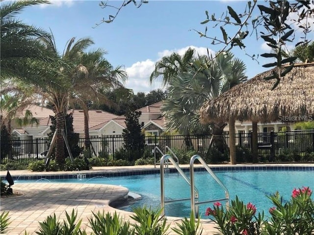 1077 Quaker Ridge Ln, Davenport, FL 33896 - pool featuring fence