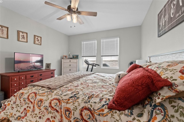 bedroom featuring ceiling fan