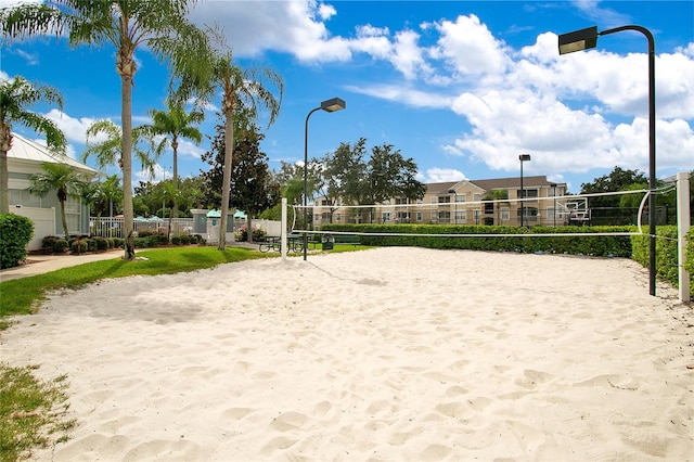 surrounding community with volleyball court