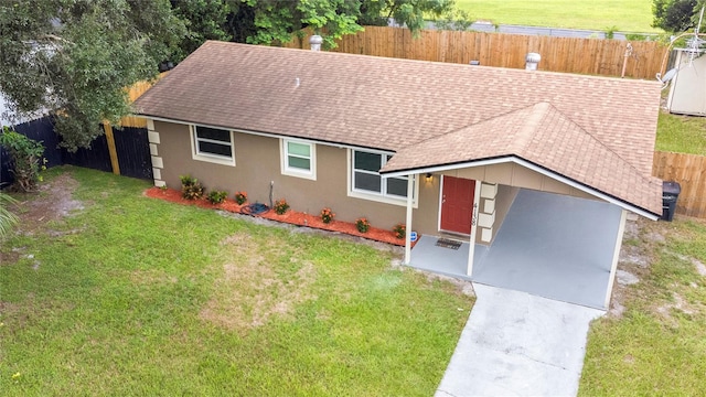 view of front of house with a front yard