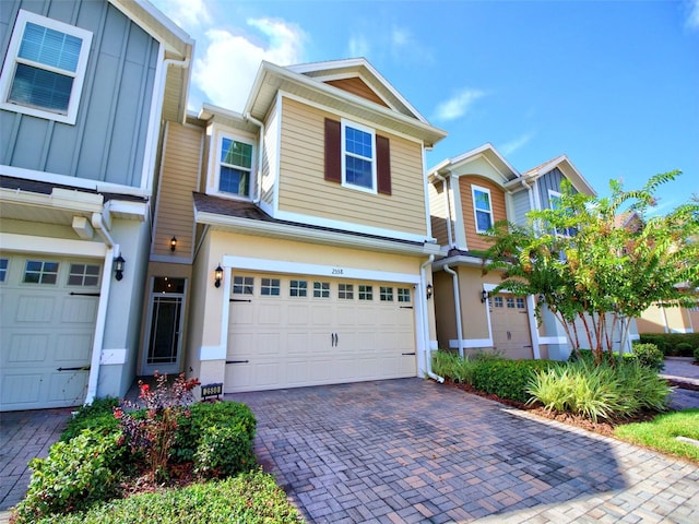 view of front of house featuring a garage