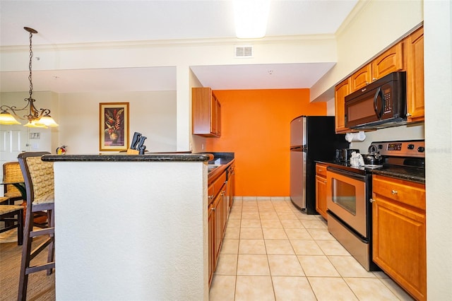 kitchen with hanging light fixtures, a chandelier, stainless steel appliances, crown molding, and a kitchen bar