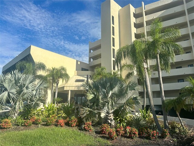 view of building exterior