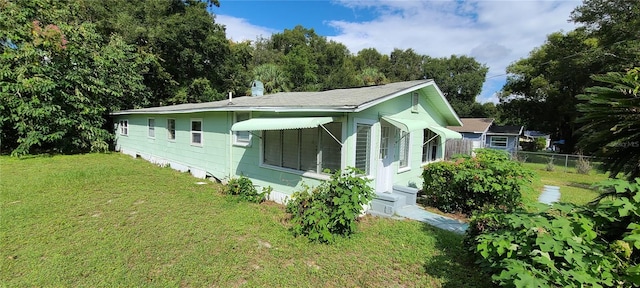 exterior space featuring a yard