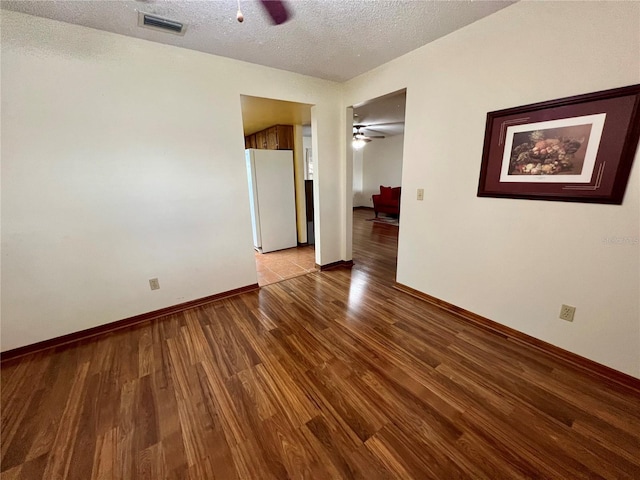 2867 Longleaf Ct, Kissimmee, FL 34746 - photo 21