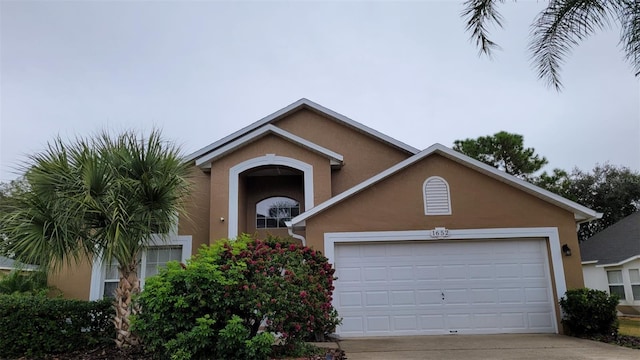 view of front facade featuring a garage