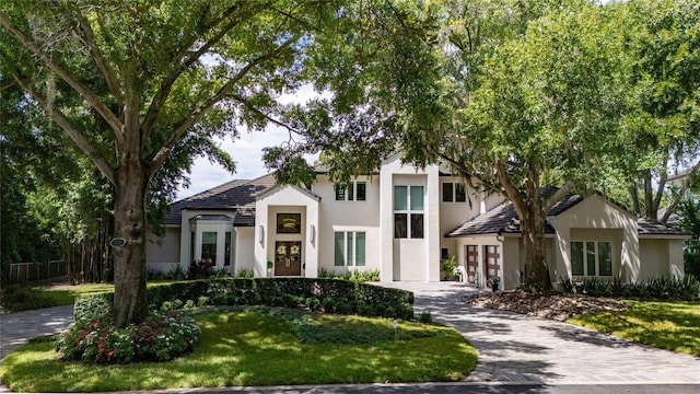 view of front of house with a front yard