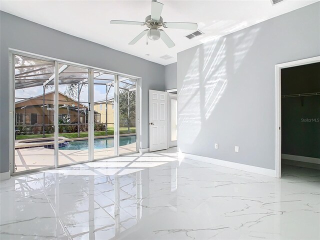 empty room with ceiling fan