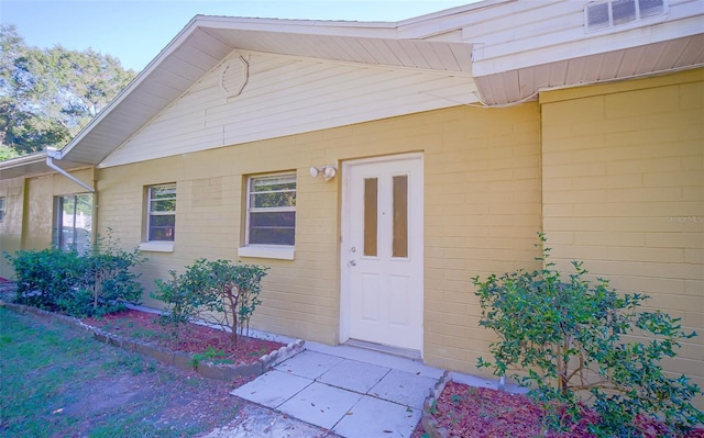 1501 NE 57th St, Ocala, FL 34479 - doorway to property with visible vents