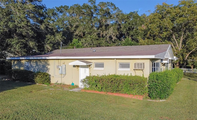 1501 NE 57th St, Ocala, FL 34479 - view of front of house with a front yard