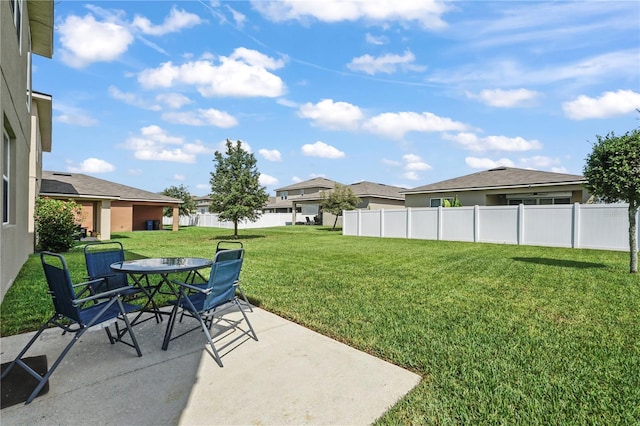 view of yard with a patio