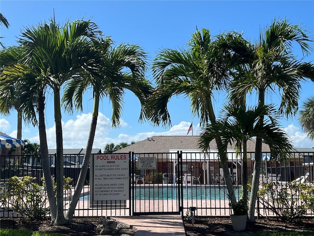 view of swimming pool