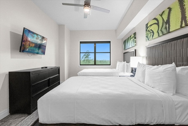 bedroom featuring ceiling fan