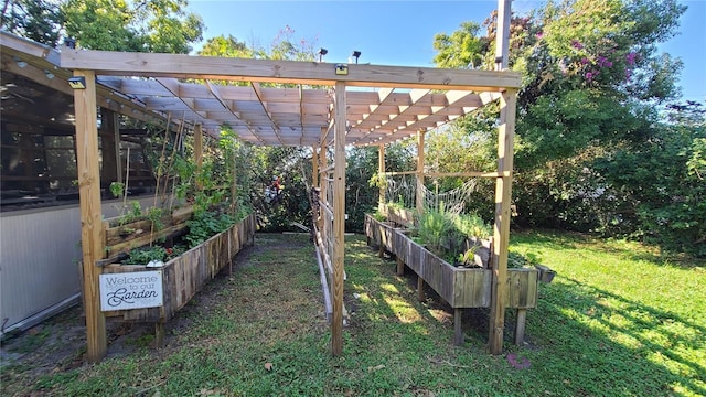 112 10th St, Saint Cloud, FL 34769 - view of green lawn featuring a garden