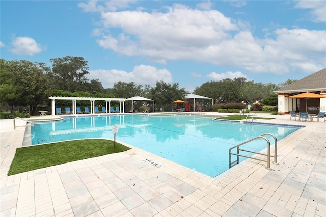 view of swimming pool featuring a patio