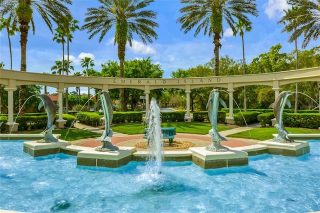 view of swimming pool