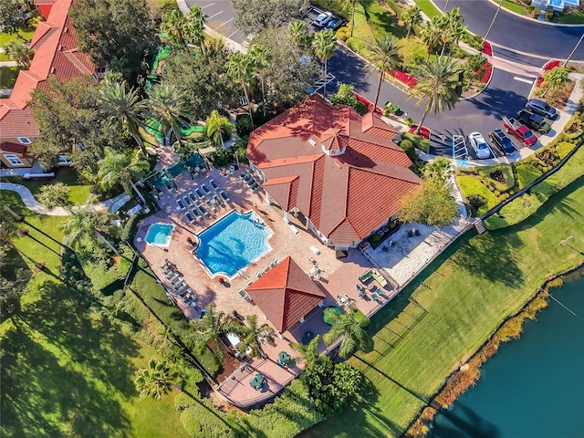 bird's eye view featuring a water view