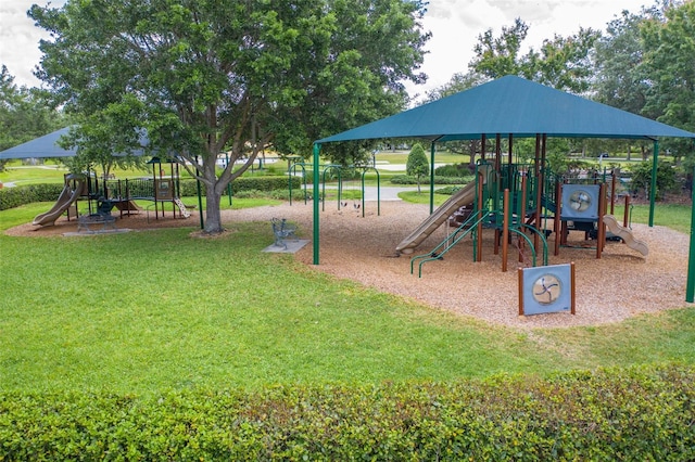 view of jungle gym featuring a yard