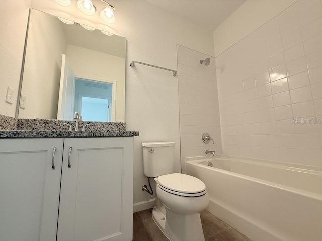 full bathroom featuring bathtub / shower combination, baseboards, vanity, and toilet