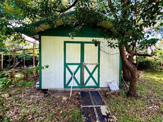 view of outdoor structure