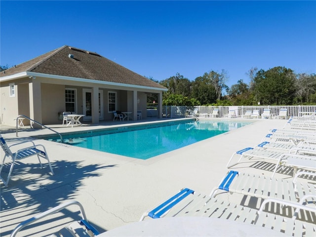 view of swimming pool featuring a patio