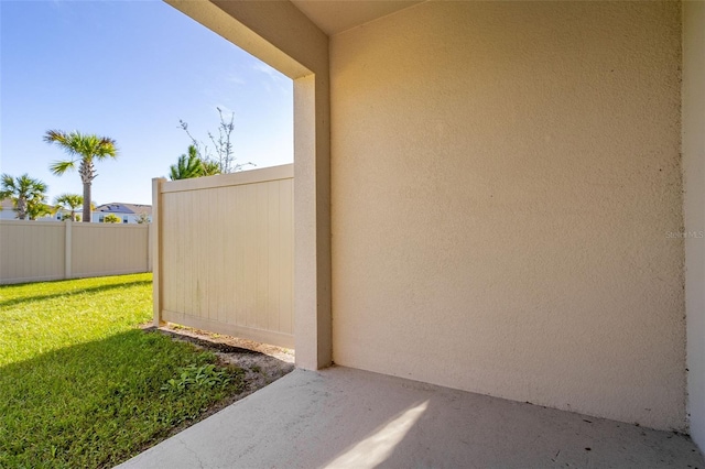 exterior space featuring a lawn