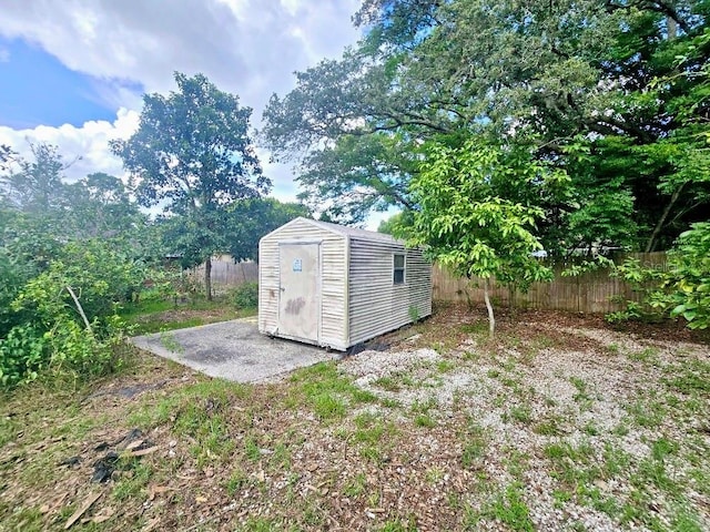 view of outbuilding