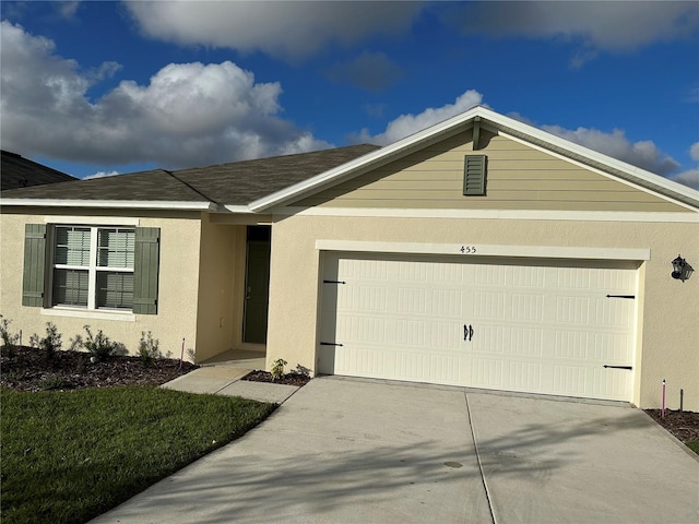 view of front facade with a garage