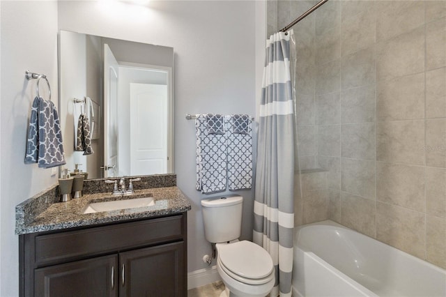 5075 Twin Lakes Blvd, Saint Cloud, FL 34772 - bathroom with toilet, vanity, and shower / bath combo with shower curtain