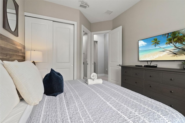 bedroom featuring a closet