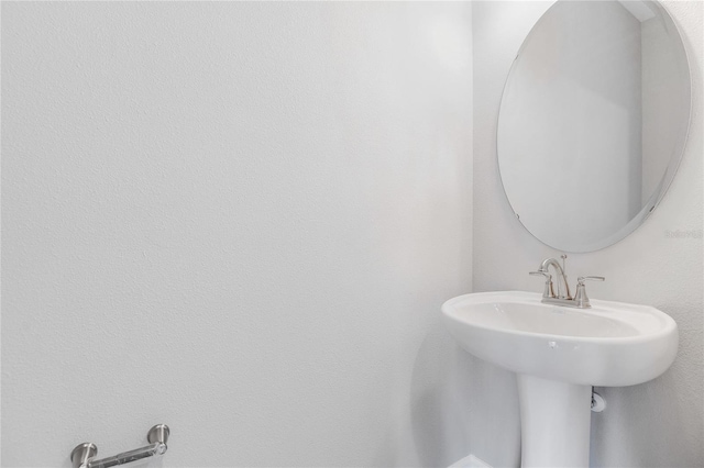 bathroom with sink