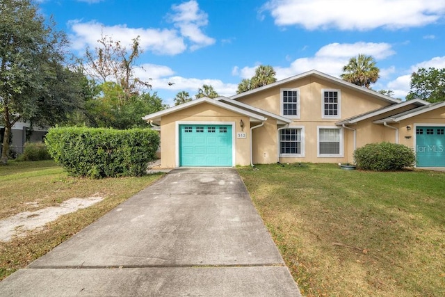 view of front of home featuring a front yard