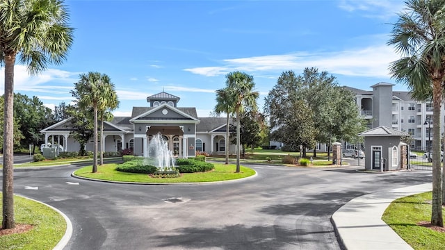 3176 Feltrim Pl Unit 102, Kissimmee, FL 34747 - view of home's community with curved driveway