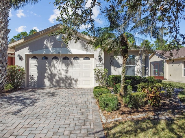 view of front facade with a garage