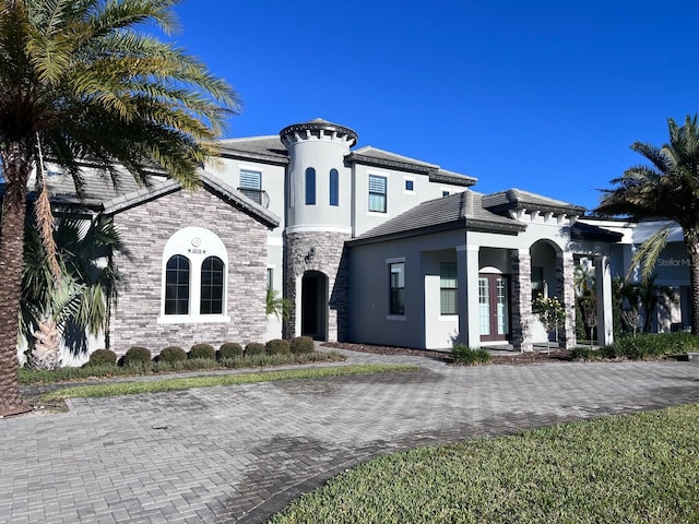 view of mediterranean / spanish-style home