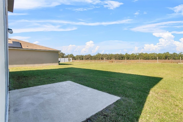 view of yard with a patio area