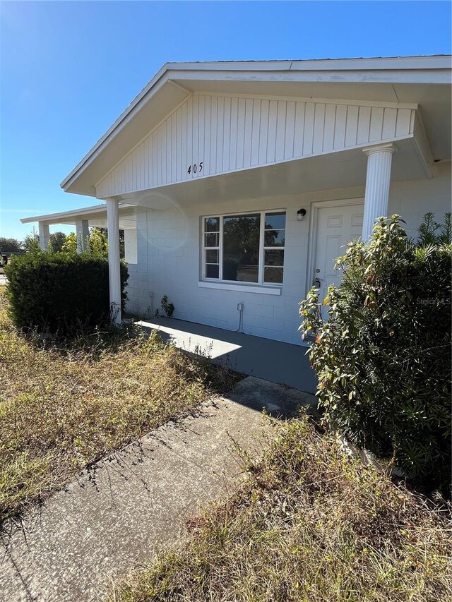 view of front of house with a porch