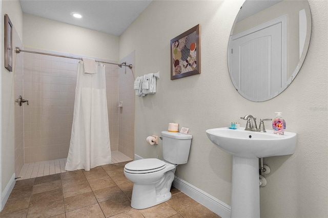 7639 Wilmington Loop, Kissimmee, FL 34747 - bathroom with tiled shower and tile patterned flooring