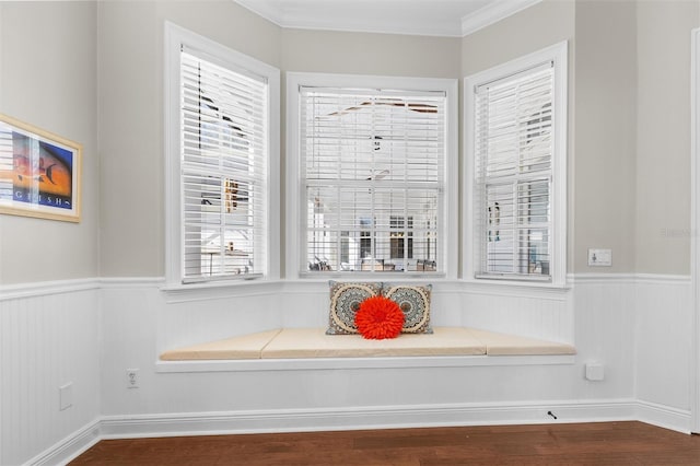 room details featuring hardwood / wood-style flooring and crown molding