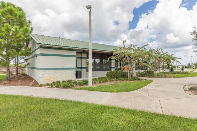 825 Desmoines Pl, Kissimmee, FL 34759 - view of building exterior
