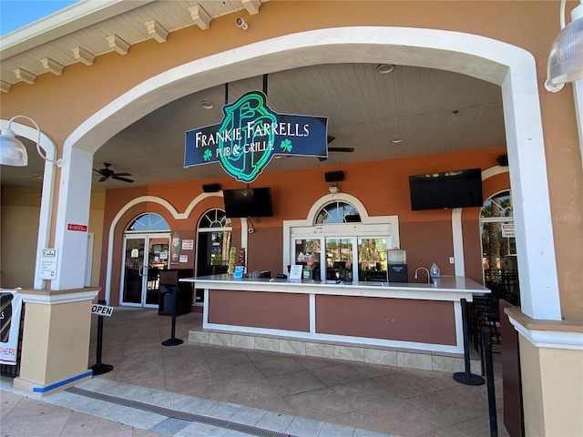 467 La Mirage St, Davenport, FL 33897 - reception featuring a ceiling fan and arched walkways
