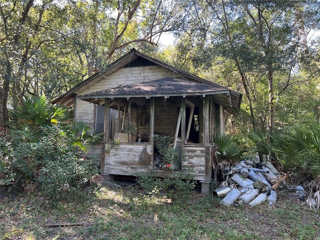 view of outdoor structure