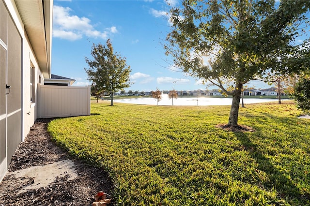 view of yard featuring a water view