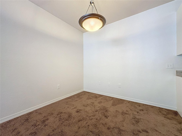 unfurnished room featuring carpet floors