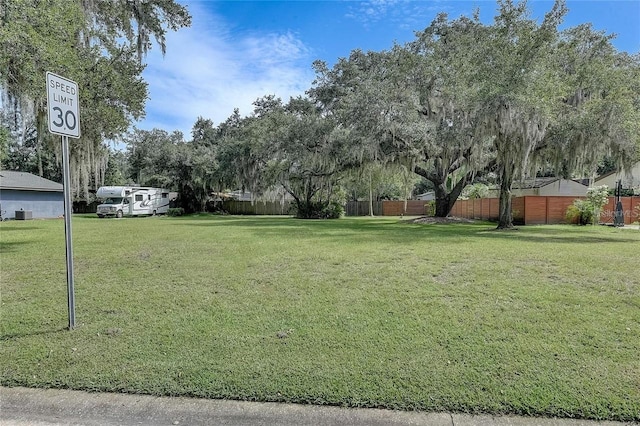 Listing photo 3 for Regal Oak Dr, Kissimmee FL 34744