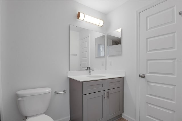 314A Dagama Ct, Kissimmee, FL 34758 - half bath with vanity and toilet