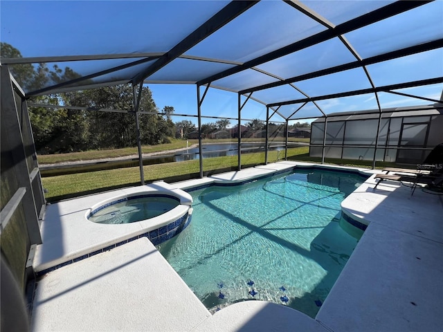 view of swimming pool featuring a yard, a lanai, a patio area, an in ground hot tub, and a water view