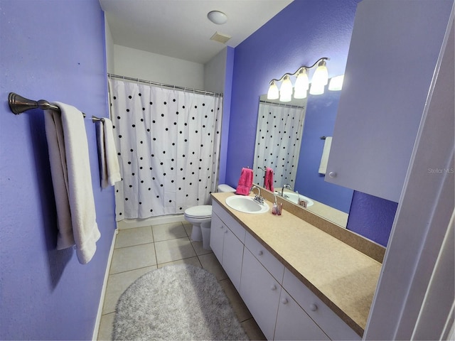 full bathroom featuring visible vents, toilet, a shower with shower curtain, tile patterned flooring, and vanity